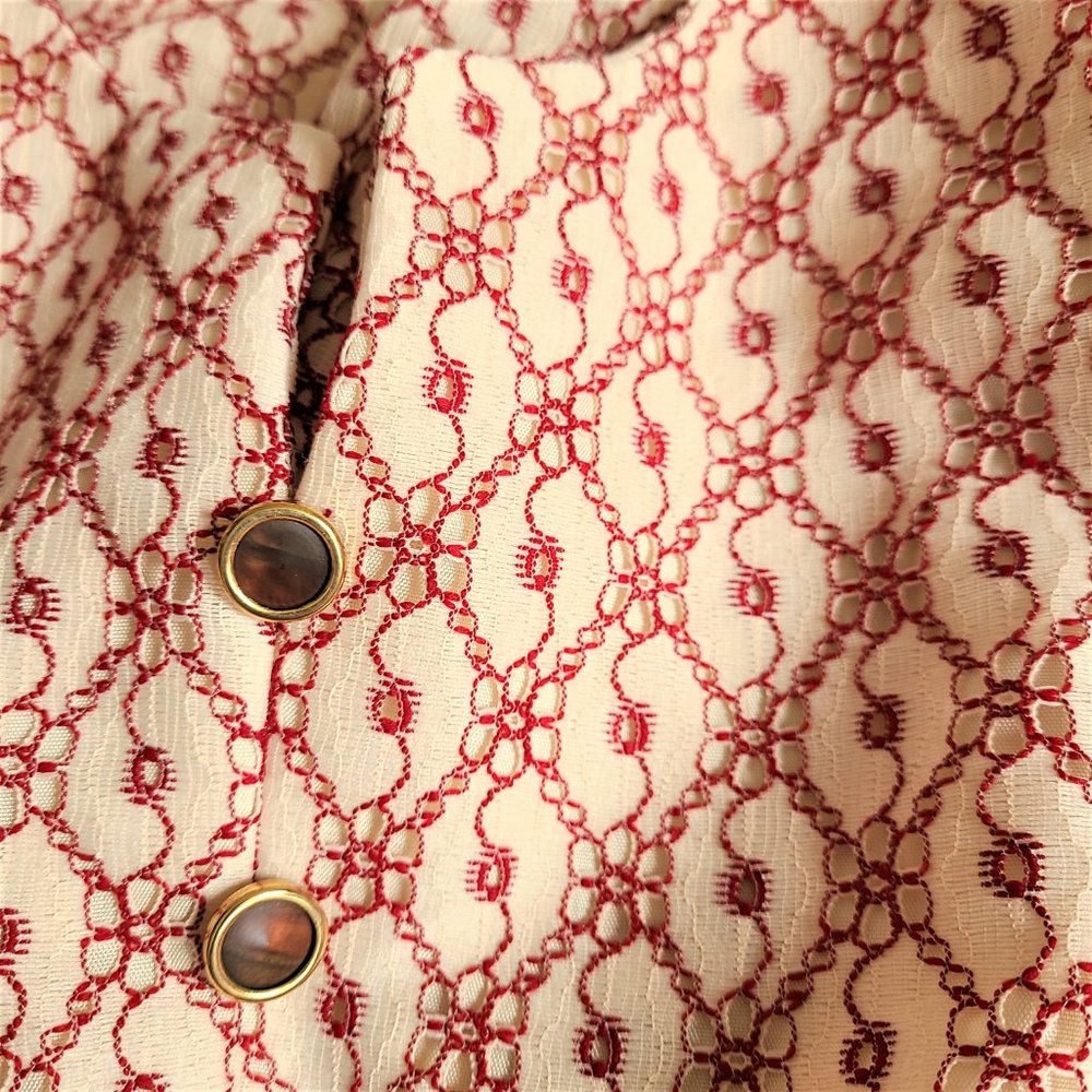 Vintage red and cream maxi dress from 1970s. - Picture 8 of 14